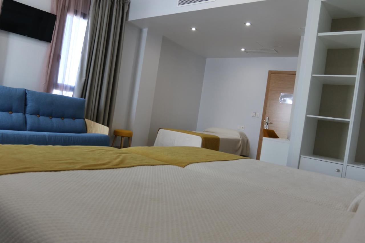 Hotel Leo Монестерио Екстериор снимка