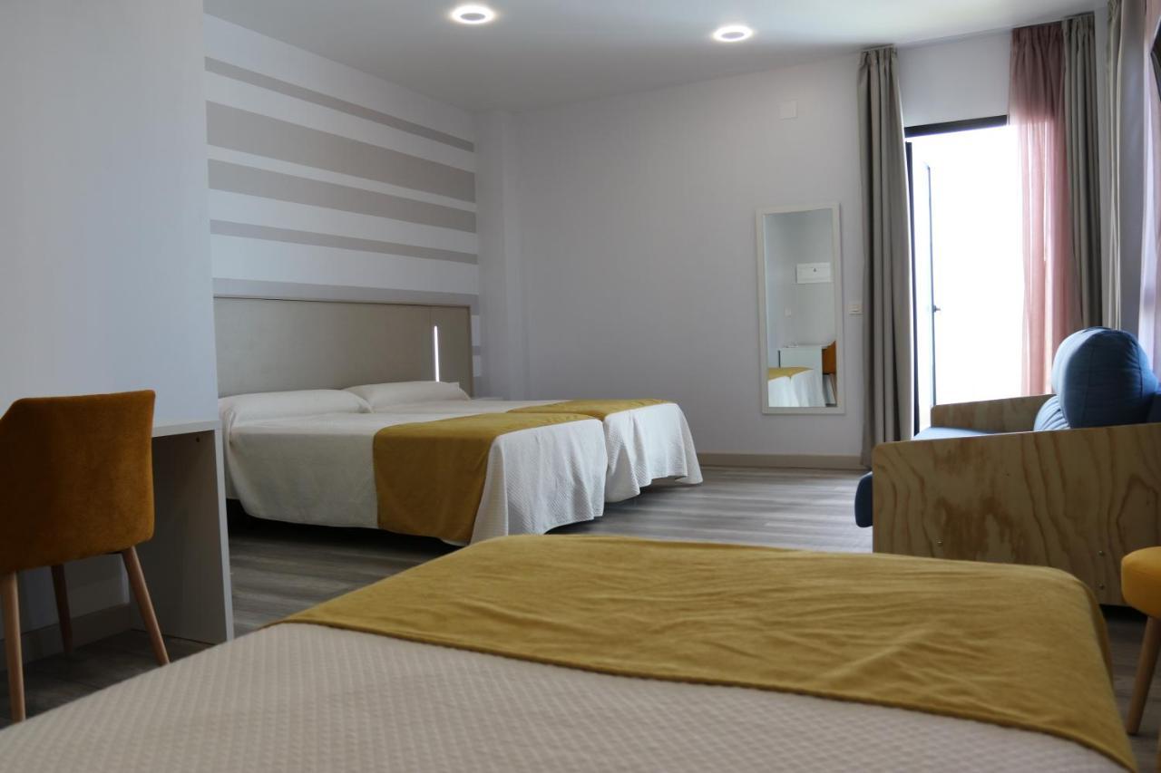 Hotel Leo Монестерио Екстериор снимка